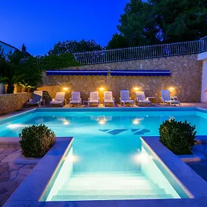 3* Panzió Boutique Paula